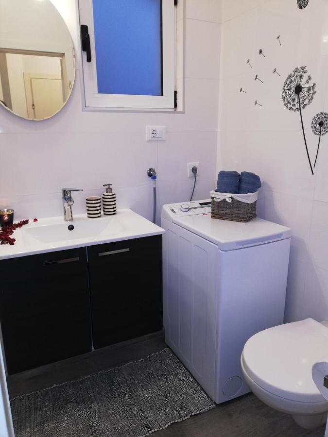 Apartman Komadina Hotel มาคาร์สกา ภายนอก รูปภาพ